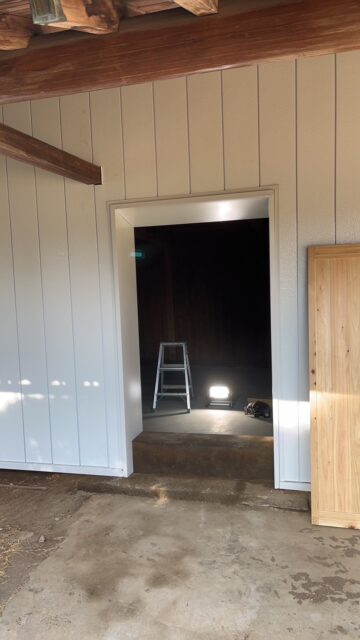 高崎市 T様邸 蔵のドア付け工事